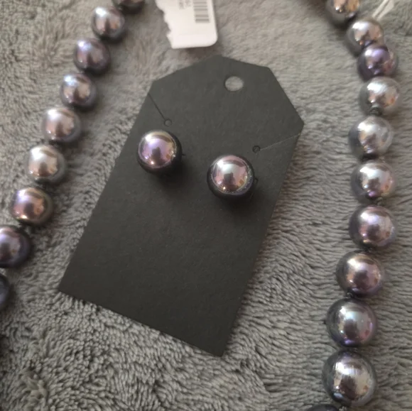 Silver and Purple Faux Pearl Necklace and Earring Set NWT Kohl's - Picture 3 of 6